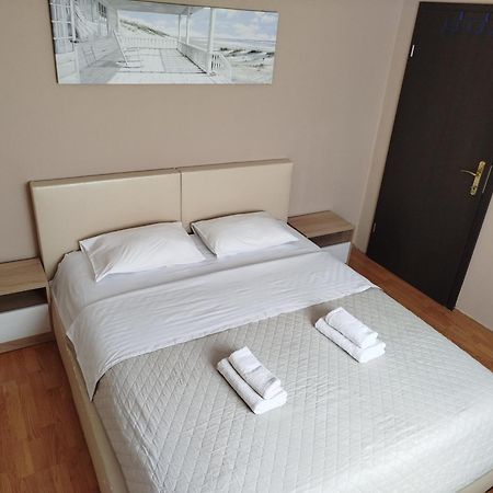 Apartment Filipovic Podgorica Buitenkant foto